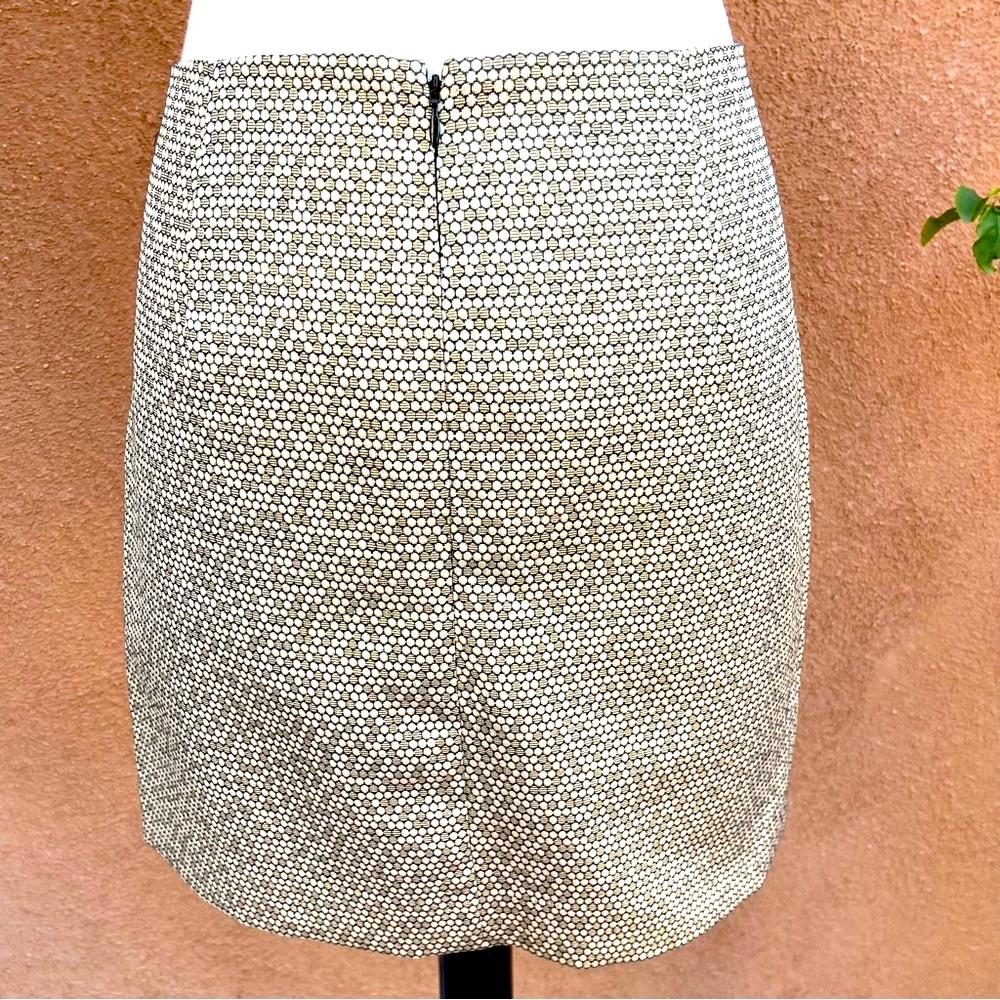 NWT BANANA REPUBLIC ~ Fabulous Gold Metallic Honeycomb Mini Skirt ~ Size 8 - Picture 4 of 8